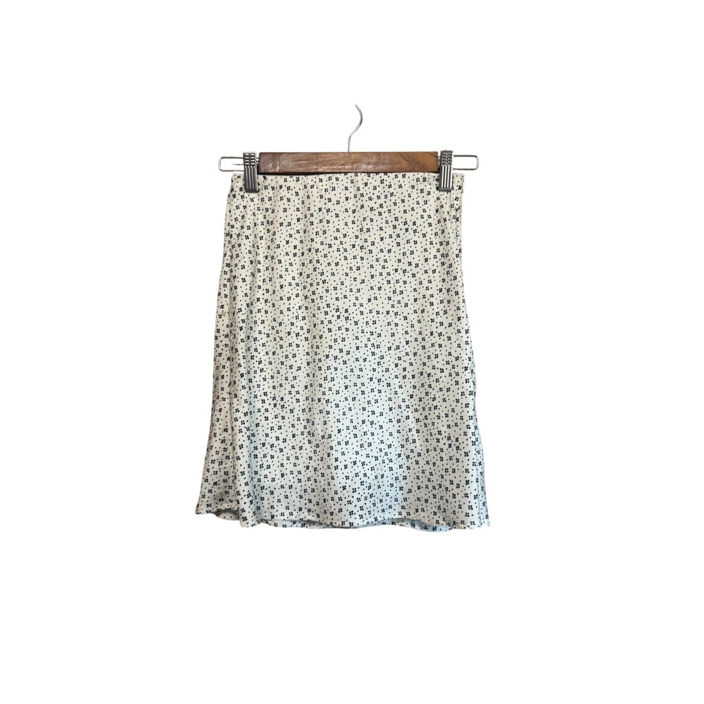 Urban Outfitters Mini Skirt Women XS White Black Floral Excellent A-Line Elastic